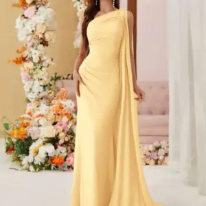 Women's Asymmetrical Chiffon A-Line Maxi Bridesmaid Dress